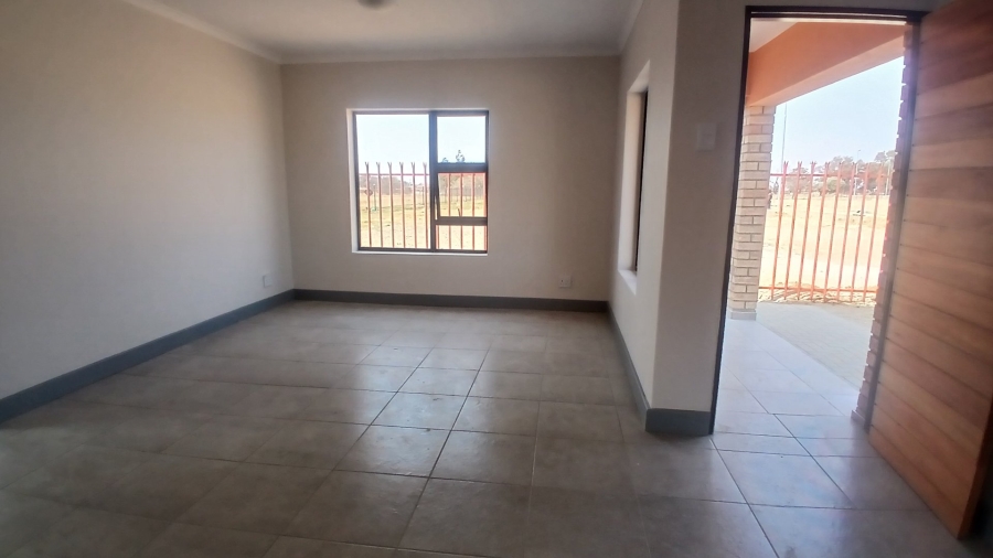 2 Bedroom Property for Sale in Heidedal Free State